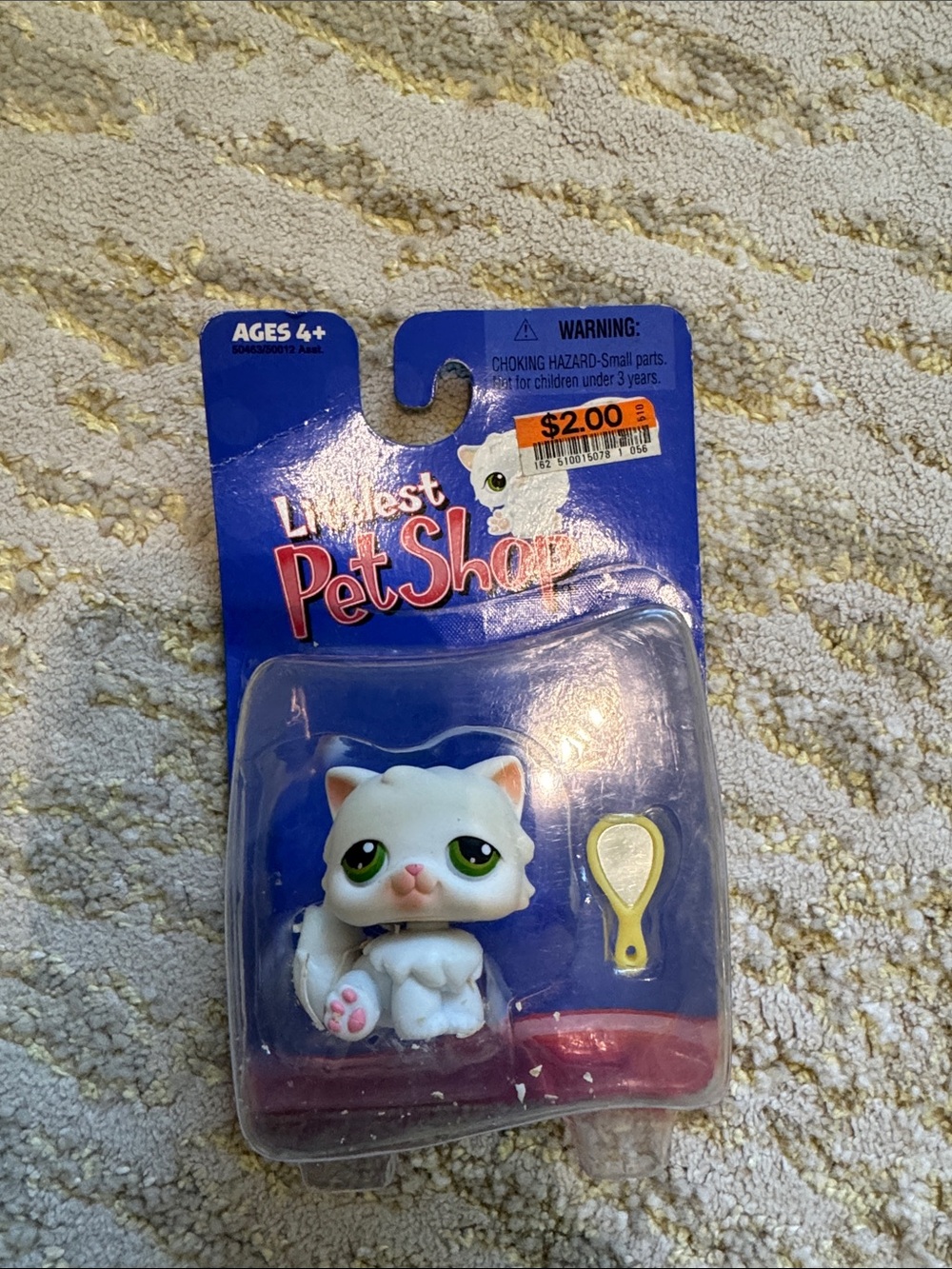 Littlest Pet Shop White Kitty with Yellow Mirror Accessory